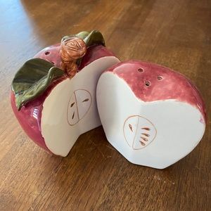 Vintage Apple Salt and Pepper Shakers